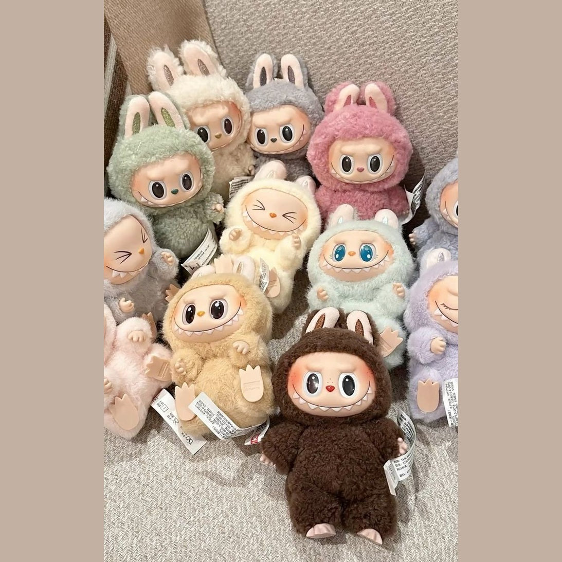 Labubu Collectible Figure – Cute Designer Toy for Display & Gifting