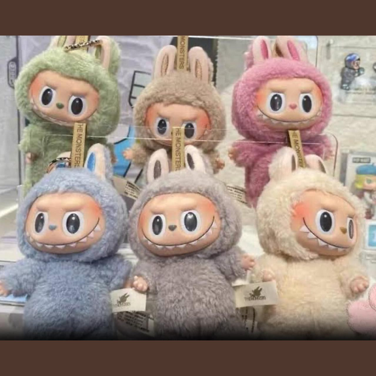 Labubu Collectible Figure – Cute Designer Toy for Display & Gifting